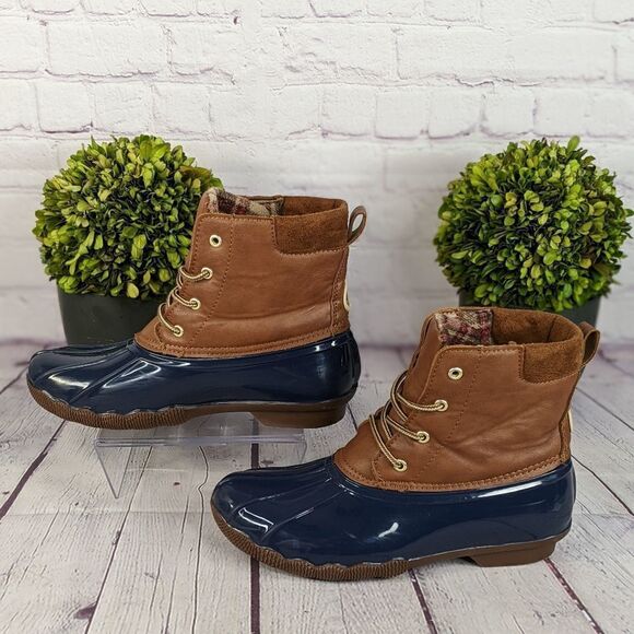 Adrienne Vittadini® Girls Navy Peral Duck Boots - Picture 4 of 10